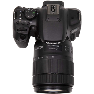 Canon EOS 850D with 18-135mm USM Lens