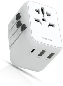 UNIVERSAL Travel adapter